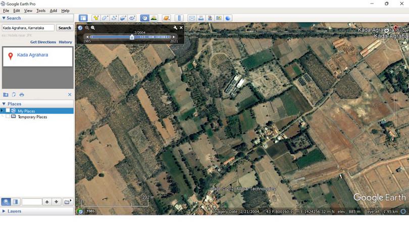 A historical image from 2004.
: A screenshot showing the use of the cursor element on Google Earth which allows the user to select the year of their requirement.
