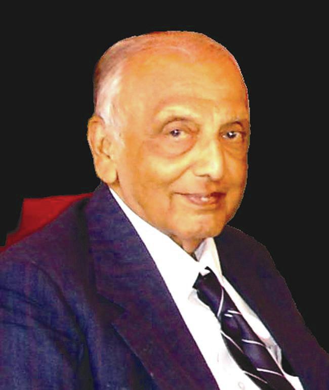 A photograph of Prof. CV Subramanian.
